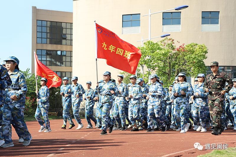足球与篮球双冠军_篮球比赛冠军是谁_篮球足球冠军奖金多少